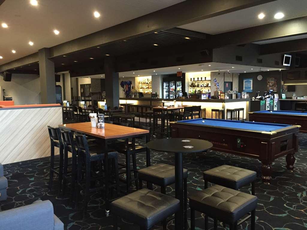 Nightcap At Seaford Hotel Restaurant photo