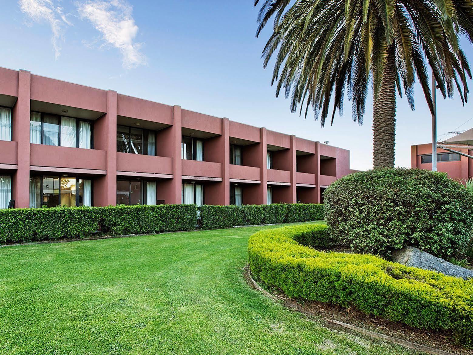 Nightcap At Seaford Hotel Exterior photo
